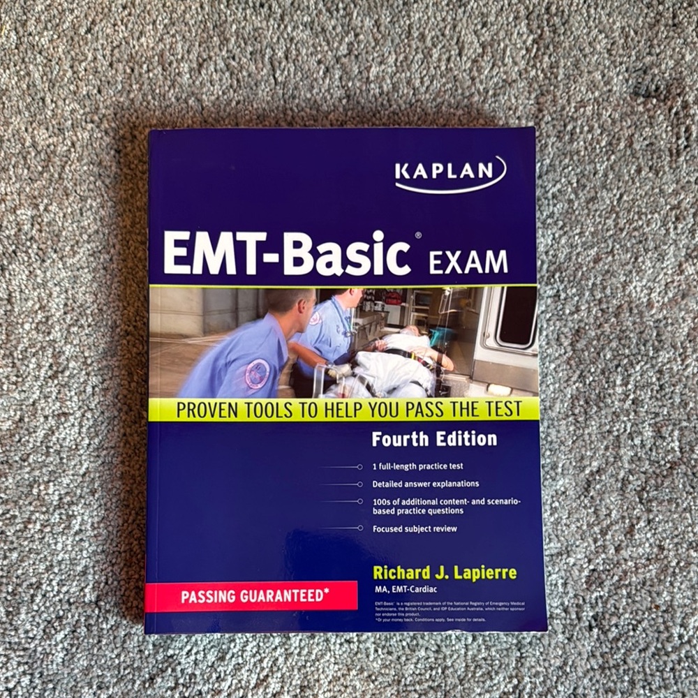 Kaplan EMT-Basic Exam Book - Blue